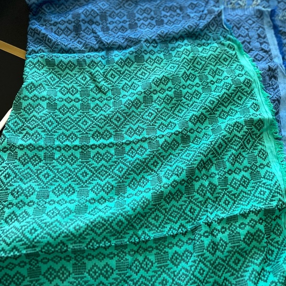 Pashmina Style Scarf/Wrap Blue and Green EUC - Picture 2 of 12